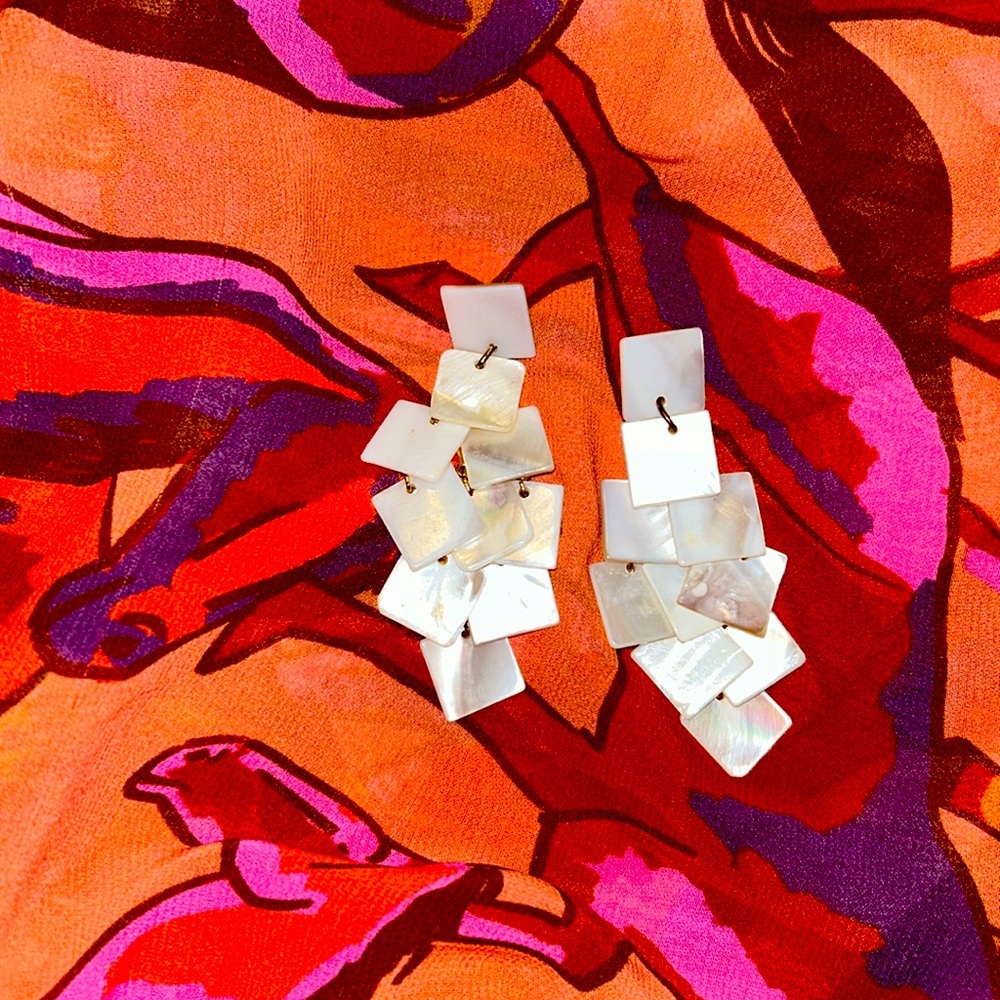 ANTHROPOLOGIE shell earrings. Like new. Worn once. Perfect condition.